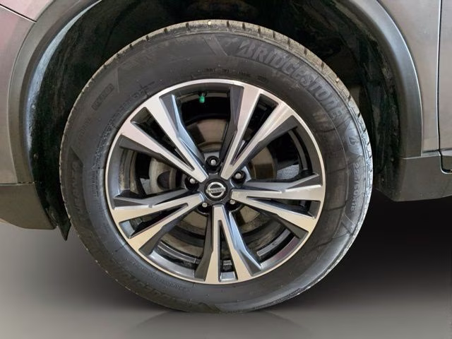2018 Gun Metallic Nissan Rogue SL AWD SUV