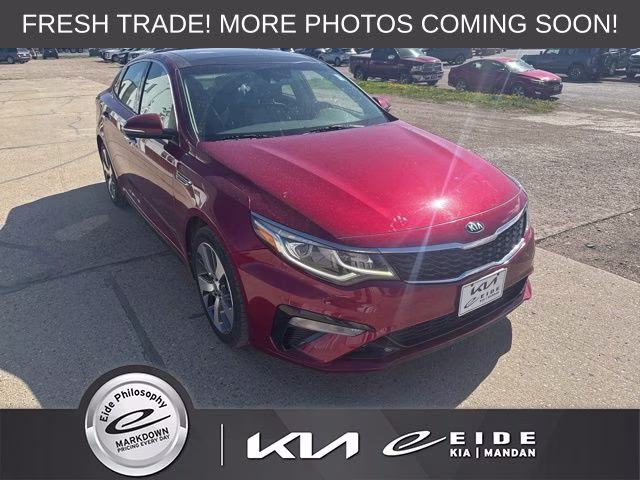 2019 Kia Optima S AT's photo