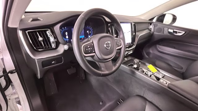 2025 Crystal White Metallic Volvo XC60 B5 Core AWD SUV