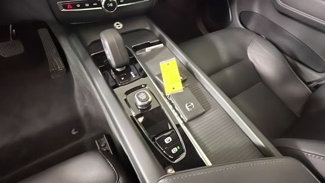 2025 Crystal White Metallic Volvo XC60 B5 Core AWD SUV