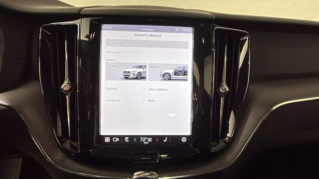 2025 Crystal White Metallic Volvo XC60 B5 Core AWD SUV
