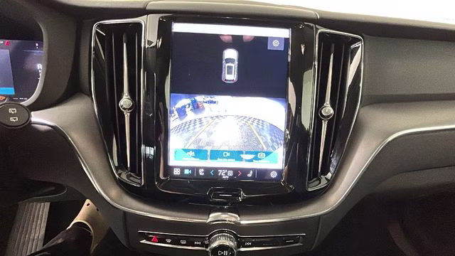 2025 Crystal White Metallic Volvo XC60 B5 Core AWD SUV