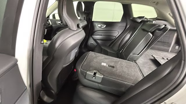 2025 Crystal White Metallic Volvo XC60 B5 Core AWD SUV