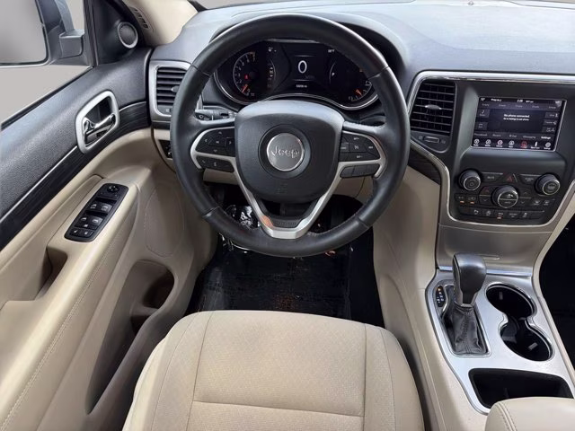 2019 Billet Silver Metallic Clearcoat Jeep Grand Cherokee Laredo E RWD SUV