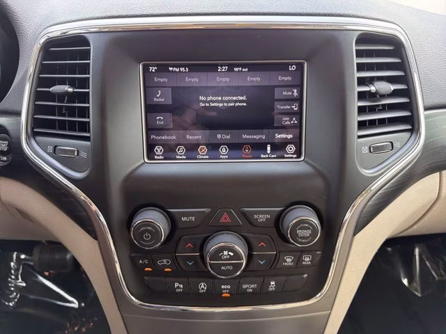2019 Billet Silver Metallic Clearcoat Jeep Grand Cherokee Laredo E RWD SUV