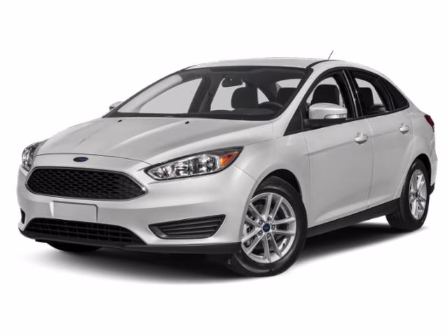 2018 Oxford White Ford Focus SE FWD Sedan