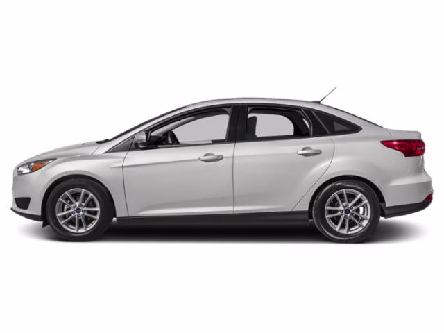 2018 Oxford White Ford Focus SE FWD Sedan