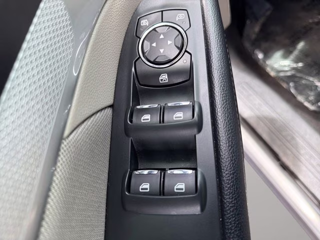 2018 Ingot Silver Ford Explorer Base 4X4 SUV