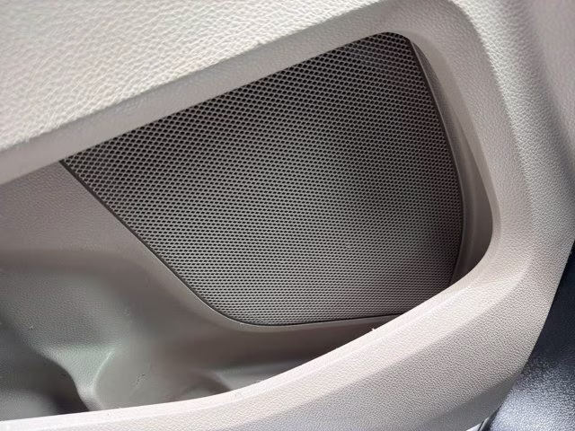 2018 Ingot Silver Ford Explorer Base 4X4 SUV