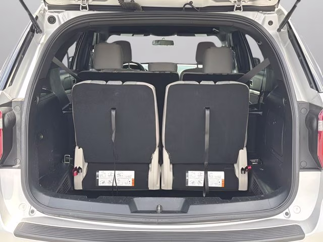 2018 Ingot Silver Ford Explorer Base 4X4 SUV