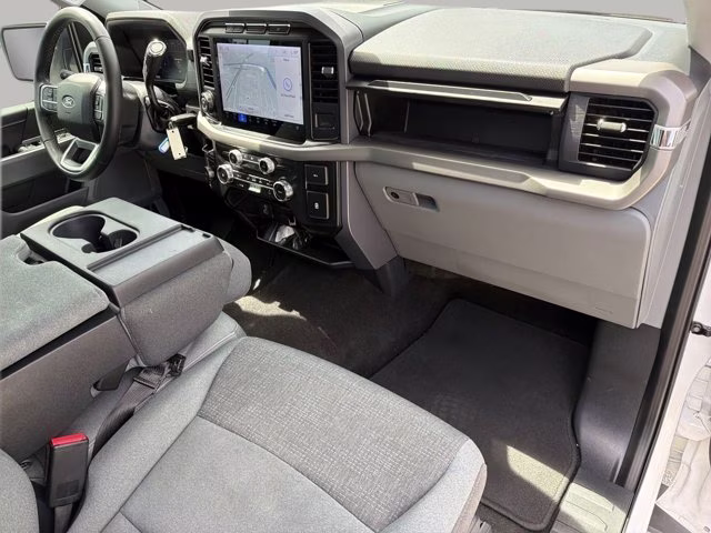 2024 Oxford White Ford F-150 XLT RWD Truck
