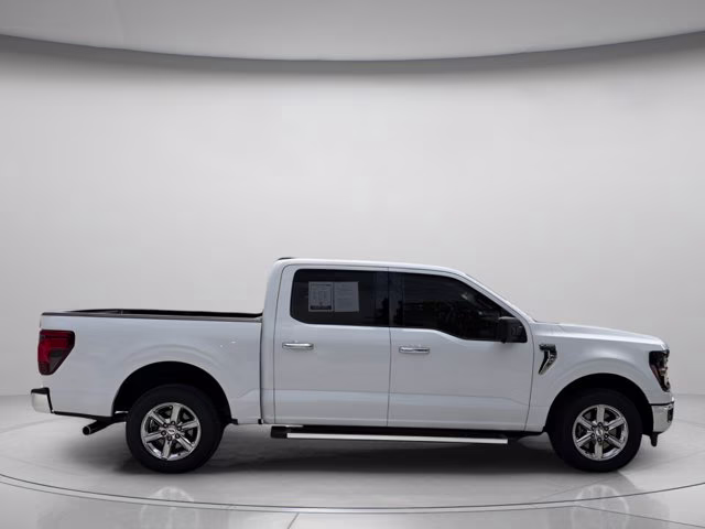 2024 Oxford White Ford F-150 XLT RWD Truck