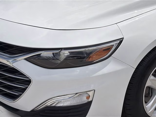 2020 Summit White Chevrolet Malibu LS FWD Sedan