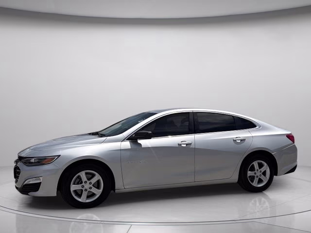 2019 Silver Ice Metallic Chevrolet Malibu LS FWD Sedan