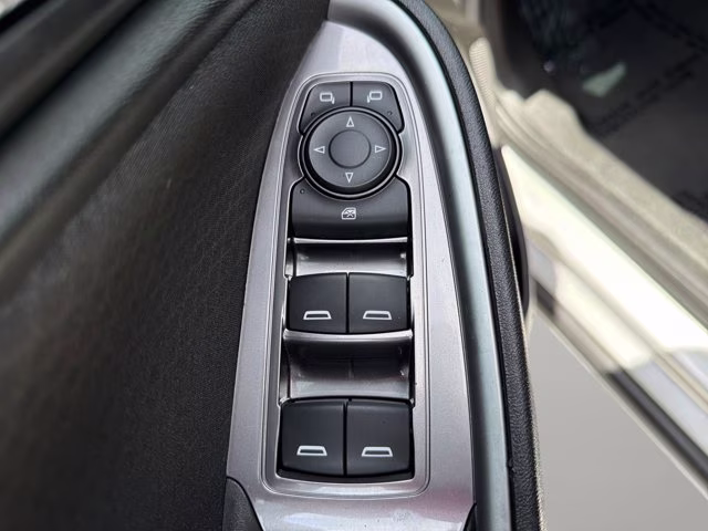 2019 Silver Ice Metallic Chevrolet Malibu LS FWD Sedan
