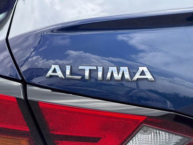 2021 Deep Blue Pearl Nissan Altima 2.5 S FWD Sedan