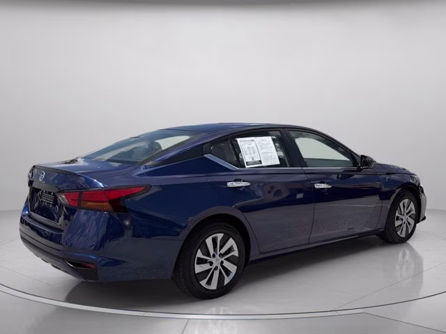 2021 Deep Blue Pearl Nissan Altima 2.5 S FWD Sedan