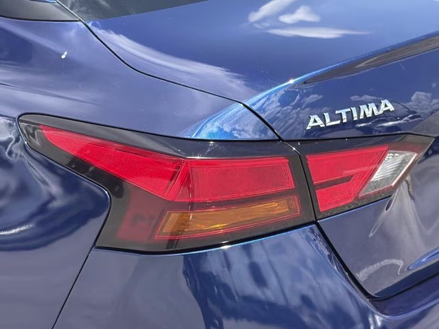 2021 Deep Blue Pearl Nissan Altima 2.5 S FWD Sedan