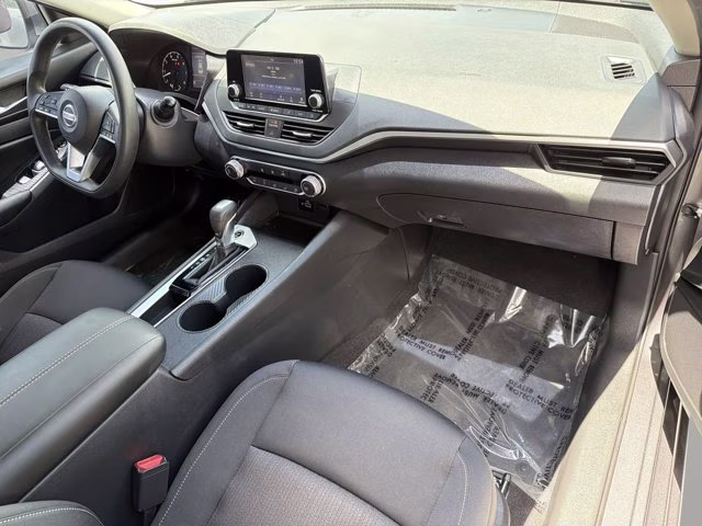2021 Gun Metallic Nissan Altima 2.5 S FWD Sedan