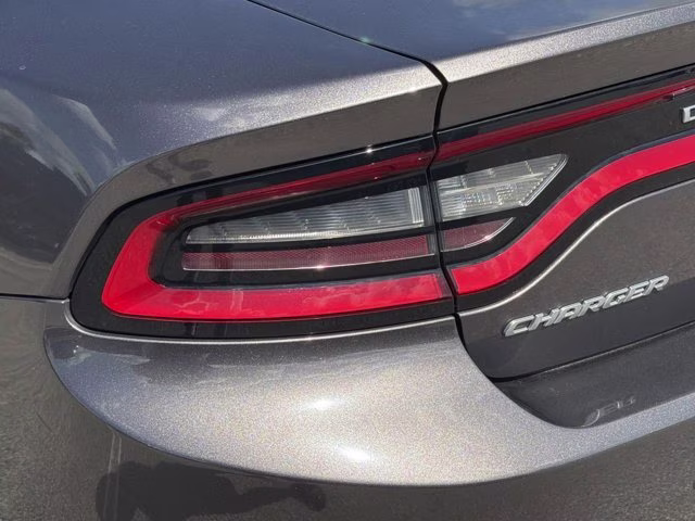 2020 Granite Pearlcoat Dodge Charger SXT RWD Sedan