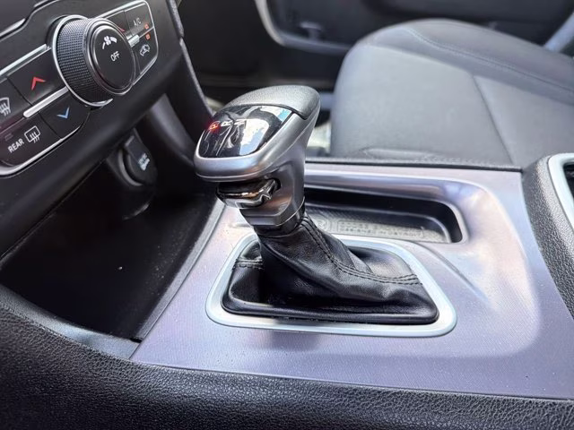 2020 Pitch Black Clearcoat Dodge Charger SXT RWD Sedan