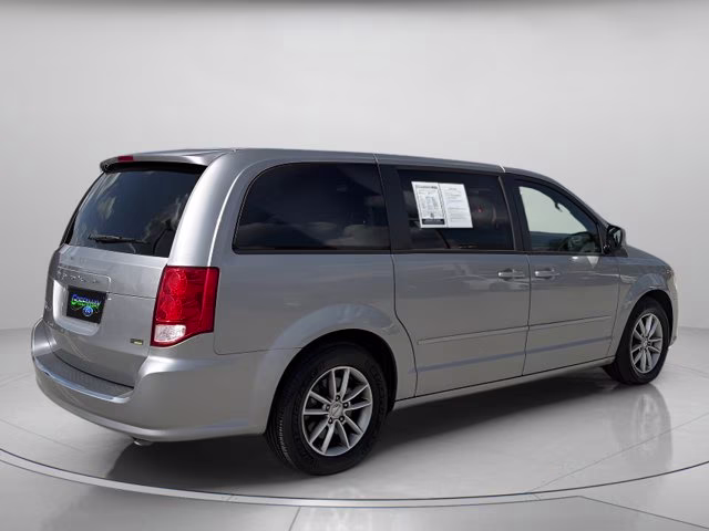 2016 Billet Silver Metallic Clearcoat Dodge Grand Caravan SE Plus FWD Van