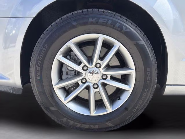 2016 Billet Silver Metallic Clearcoat Dodge Grand Caravan SE Plus FWD Van