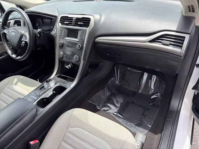 2019 Oxford White Ford Fusion S FWD Sedan