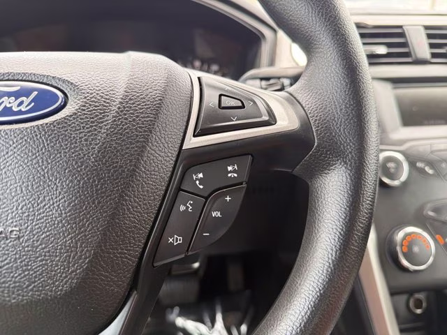 2019 Oxford White Ford Fusion S FWD Sedan