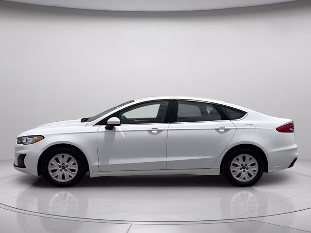 2019 Oxford White Ford Fusion S FWD Sedan