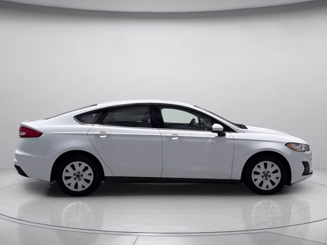2020 Oxford White Ford Fusion S FWD Sedan