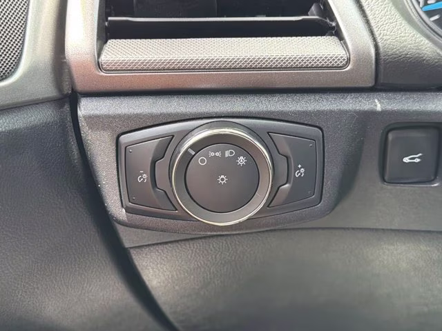 2020 Oxford White Ford Fusion S FWD Sedan