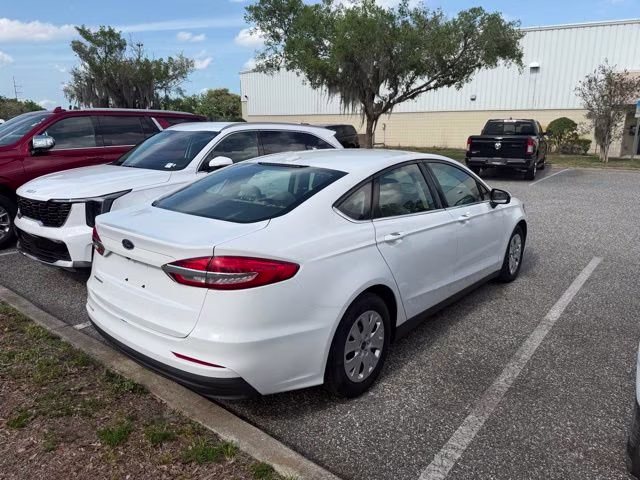 2020 Oxford White Ford Fusion S FWD Sedan