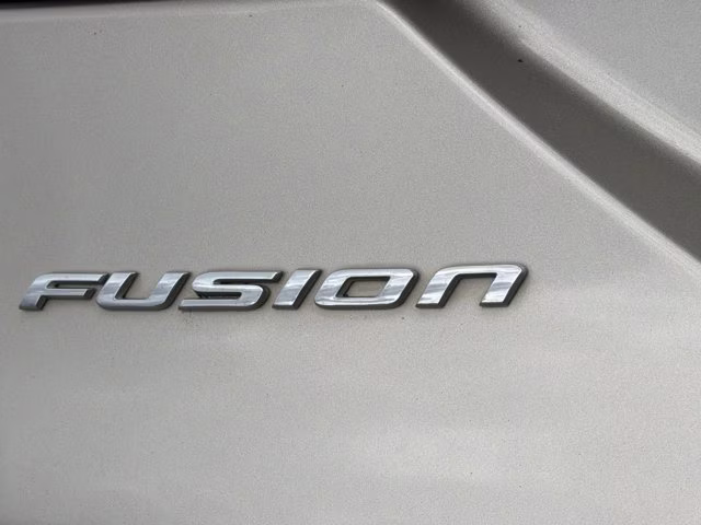 2017 White Gold Ford Fusion S FWD Sedan