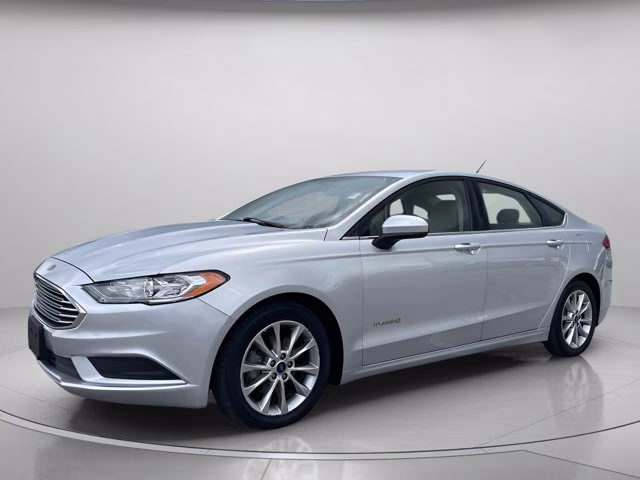 2017 Silver Ford Fusion S FWD Sedan
