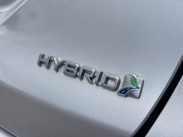2017 Silver Ford Fusion S FWD Sedan
