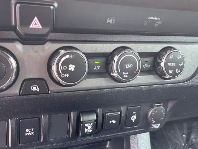 2020 Silver Sky Metallic Toyota Tacoma 4WD TRD Off-Road 4X4 Truck