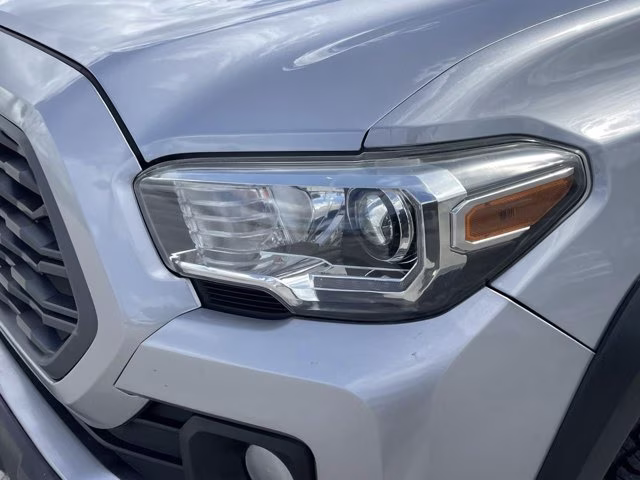 2020 Silver Sky Metallic Toyota Tacoma 4WD TRD Off-Road 4X4 Truck