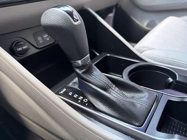 2018 Molten Silver Hyundai Tucson SE FWD SUV