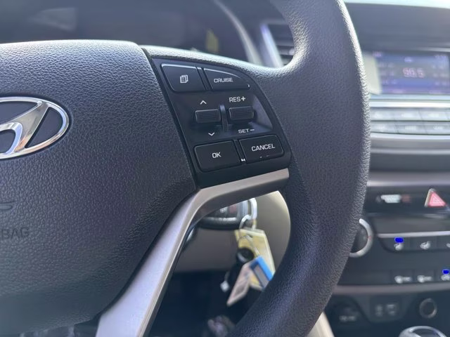 2018 Molten Silver Hyundai Tucson SE FWD SUV