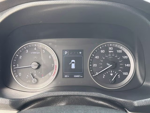 2018 Molten Silver Hyundai Tucson SE FWD SUV