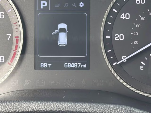 2018 Molten Silver Hyundai Tucson SE FWD SUV