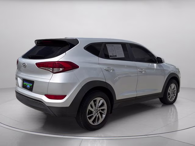 2018 Molten Silver Hyundai Tucson SE FWD SUV
