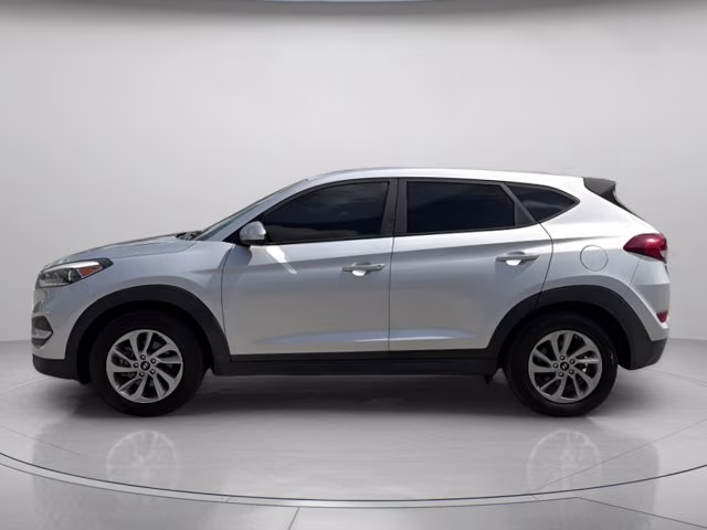 2018 Molten Silver Hyundai Tucson SE FWD SUV
