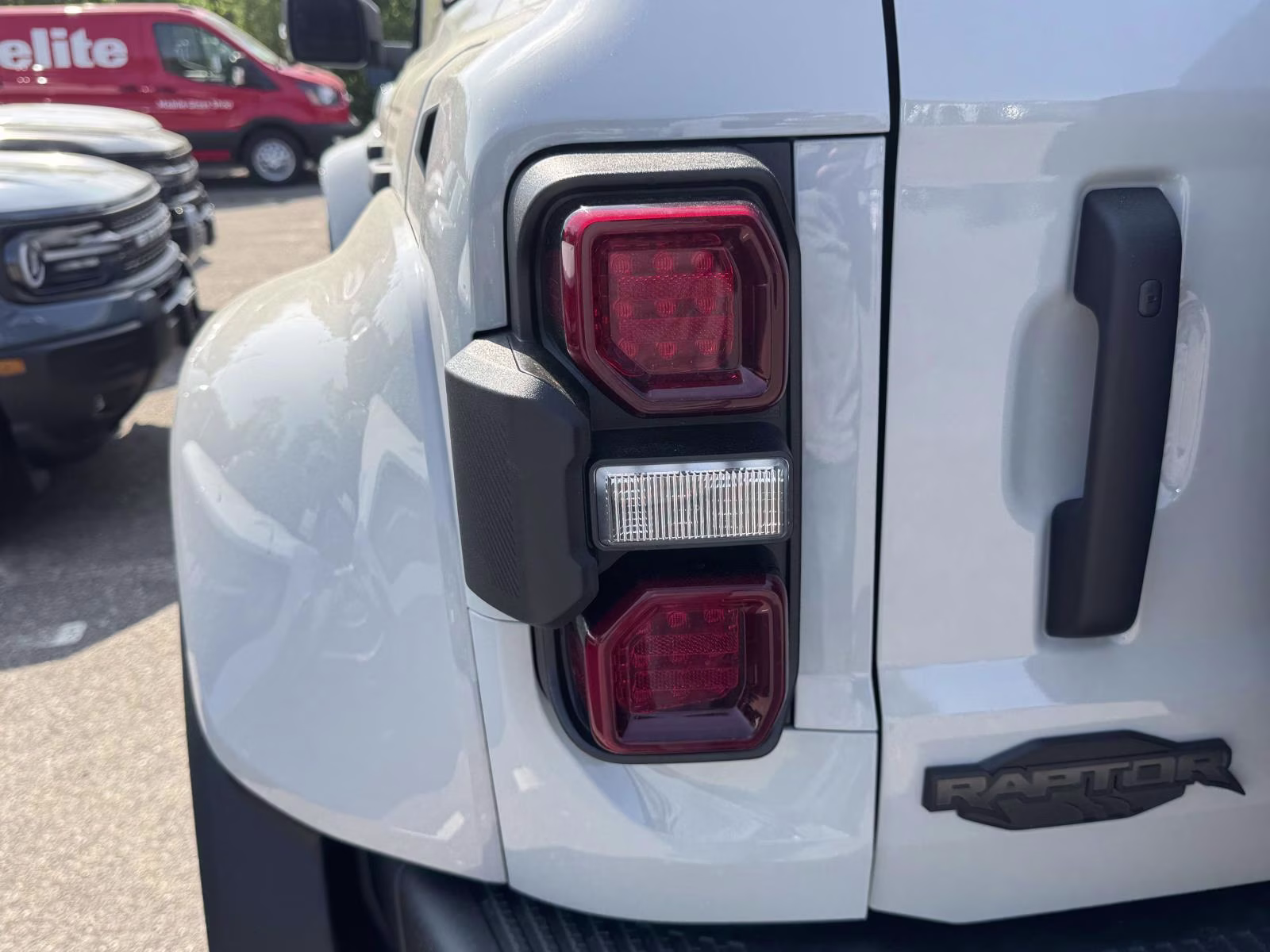 2026 Avalanche Gray Ford Bronco Raptor 4 Door Advanced 4x4 4X4 SUV