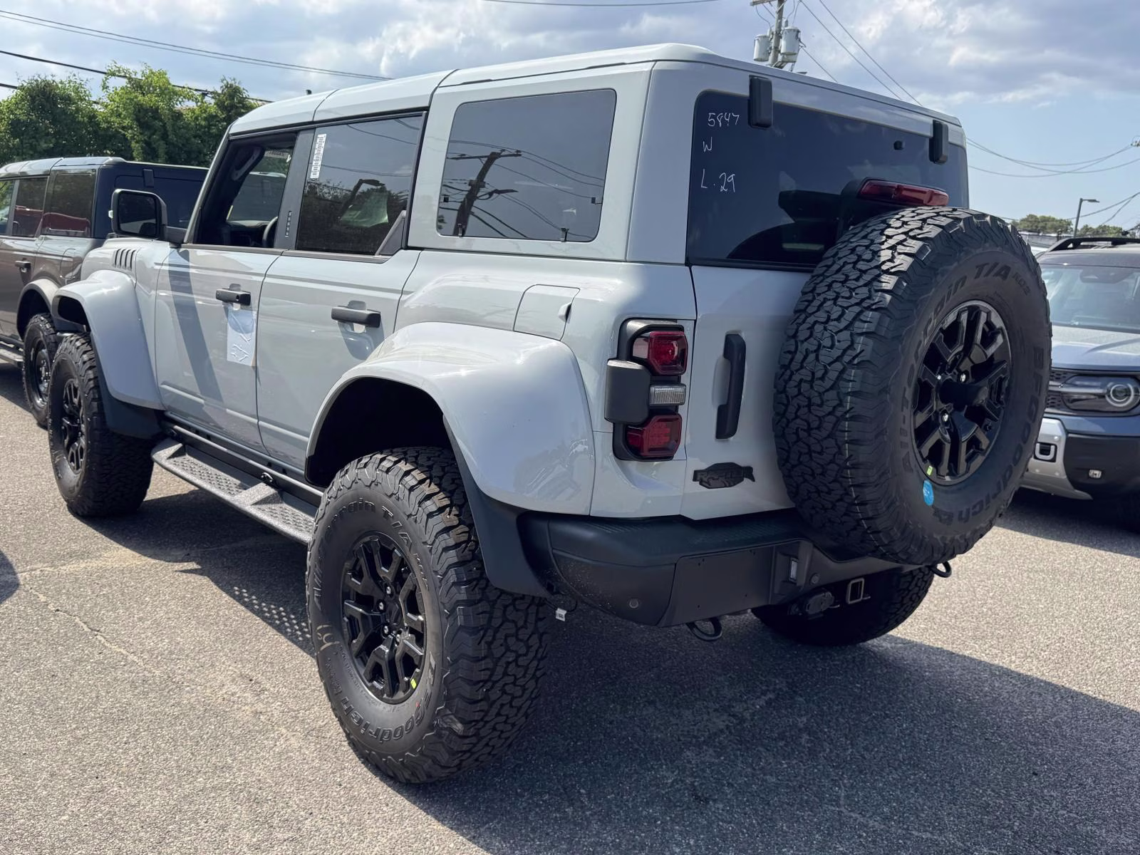 2026 Avalanche Gray Ford Bronco Raptor 4 Door Advanced 4x4 4X4 SUV