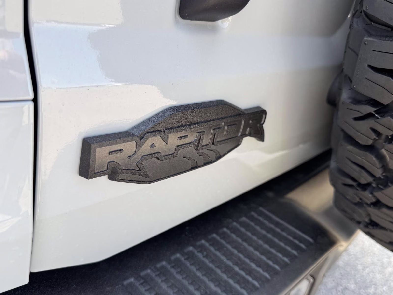 2026 Avalanche Gray Ford Bronco Raptor 4 Door Advanced 4x4 4X4 SUV