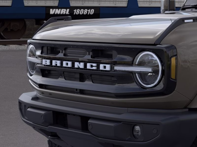 2026 Marsh Gray Ford Bronco Outer Banks 4X4 SUV