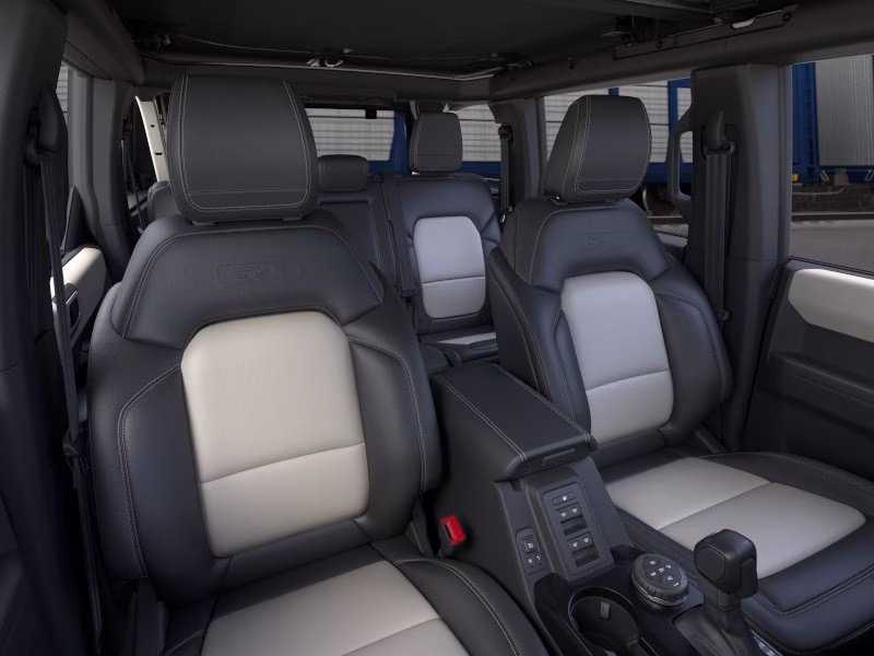 2026 Wimbledon White Ford Bronco Outer Banks 4X4 SUV
