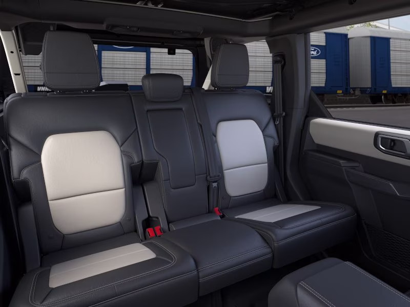 2026 Wimbledon White Ford Bronco Outer Banks 4X4 SUV